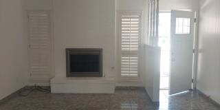 Welcome Home ! 3 bedroom 1.5 bath rental -DUPLEX Gallery 5