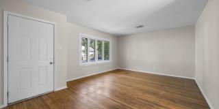 121 Osborne Ave Gallery 4
