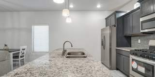 Upper Valley 2 Bedroom 2.5 Bath Gallery 15