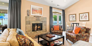 Wy'East Pointe Gallery 13