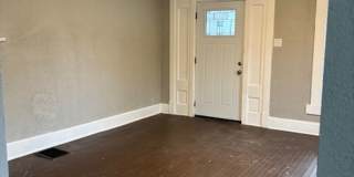 4 bedroom House On Lasalle St! Gallery 4