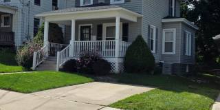 2-bedroom 1.5 bath two story single family home Gallery 1