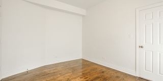 1030 E 47th St Gallery 32