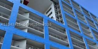 2025 Brickell Ave Gallery 11