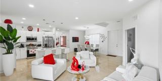 910 Richmond Avenue N Gallery 9