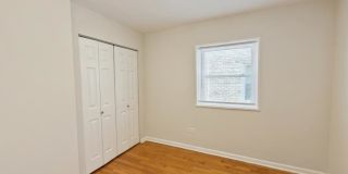 6535 N Mozart Gallery 9