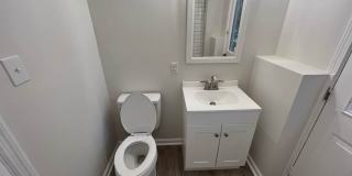 Room in 6 Bedroom Home at Henslowe Dr Gallery 45