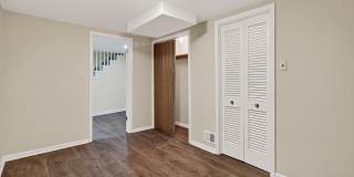 7614 WOODRIDGE Circle Gallery 32