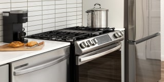 The Charlie Santa Monica Gallery 7