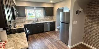 Three Bedroom House for Rent With a Garage in Lynden Gallery 11