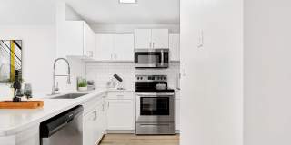 Sailpointe at Lake Norman Apartment Homes Gallery 9