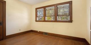 1408 W Washington Street Gallery 16