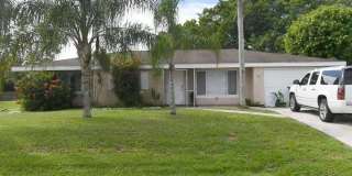 366 SE Evans Avenue Gallery 1