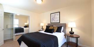 Colonial Court Apartments Gallery 16