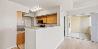 1025 VILLAGIO Circle Gallery 12