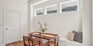 Canvas at Anna Gallery 10