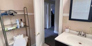 1302 Hunter - 7 Bed/2 Bath - Renovated! Gallery 30
