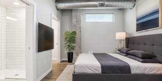 Vantage St Pete Gallery 52