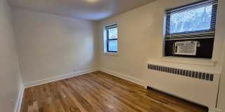 5635-5645 Hobart St. Gallery 32