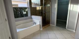 2210 Grove Dr Gallery 25