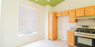 36805 Alder Street Gallery 6