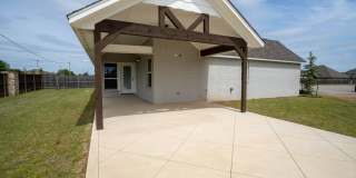 Prime Location! New build, 4 bed/ 2 bath! Gallery 4