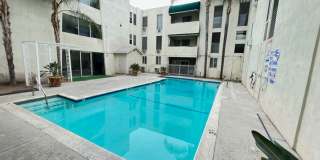 Tarzana Five Apartments Gallery 27