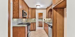 Expansive Three-Bedroom Home with Front and Back Yard in Long Beach AVAILABLE NOW Gallery 6