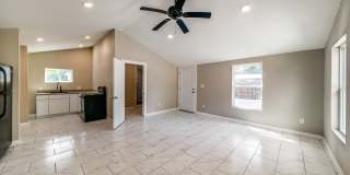 811 W Kings Gallery 23