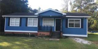 2415 Club House Road Gallery 1