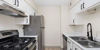 Oval Spring Apartments Gallery 50