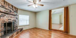 2-BEDROOM HOME IN WILSHIRE VILLAGE Gallery 8