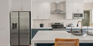 2483 Oxford Ave Gallery 1