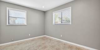 Beautifully Updated Condo with Community pool Gallery 15