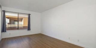 6815 Remmet Gallery 1