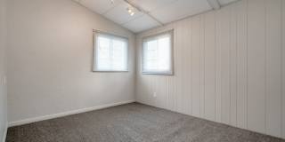 Beautiful Newly Renovated 3 Bed - 1 Bath Pet Friendly Home in Bountiful! Available NOW! Gallery 12