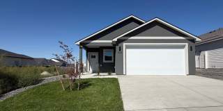 Gorgeous, Brand New 3 bed, 2 ba- South Orchard Location! Gallery 1