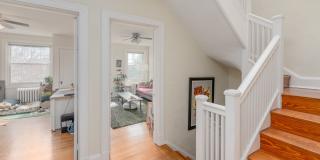 Oakenshawe 5-Bedroom, 2-Bathroom Home Close to Johns Hopkins Gallery 14