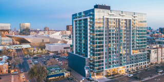 EVIVA On Cherokee Gallery 3