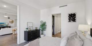 The Beacon Gallery 13