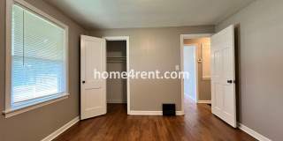 Cozy Ranch Style Home in KCMO w/ Wood Floors and a Fenced in Yard! Gallery 17