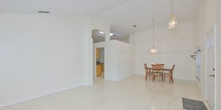 3/2 Beautiful Meadow Pointe Home Gallery 6