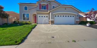 Fantastic - one of a kind 5 bdrm 4 bth home with pool Gallery 1