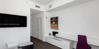 6101 Aqua Ave Gallery 27