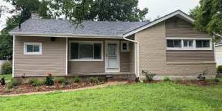 402 Leslie Lane Gallery 1