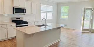 129 King Village Gallery 12