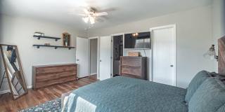 6343 Gossamer Street Gallery 17