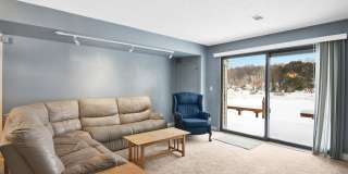 2 Bedroom Condo Sleeps 8 for Long Term Rent Gallery 1