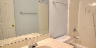 Nice 3 bedroom townhouse in SW Durham! Gallery 12