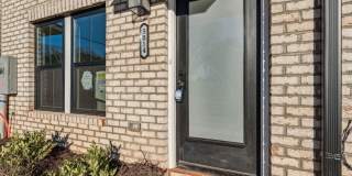 5015 Grayton Alley Gallery 108